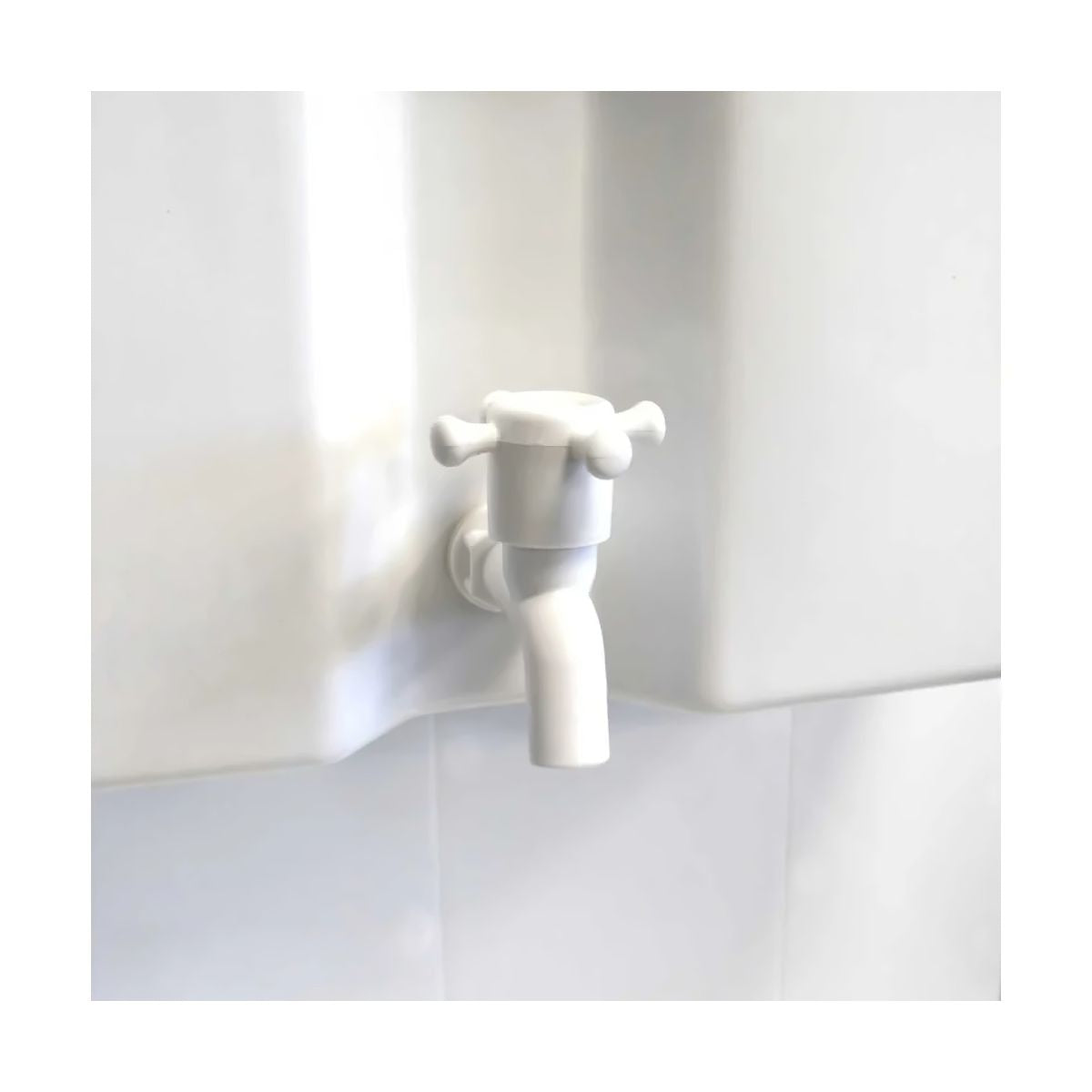 Stazione lavamani in plastica con base