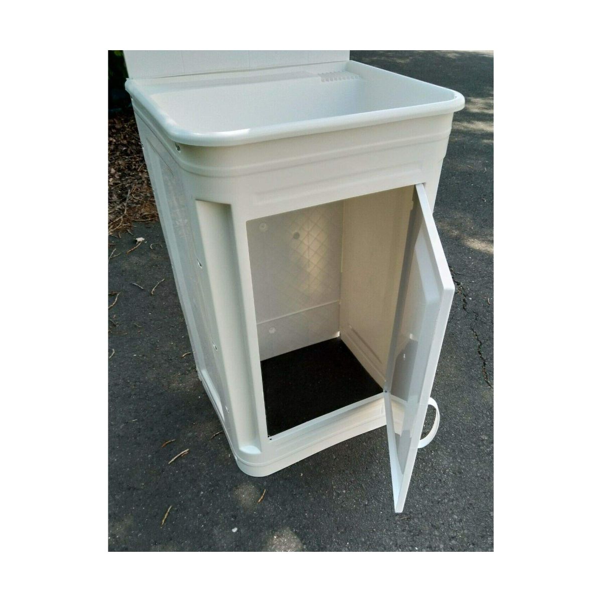 Stazione lavamani in plastica con base