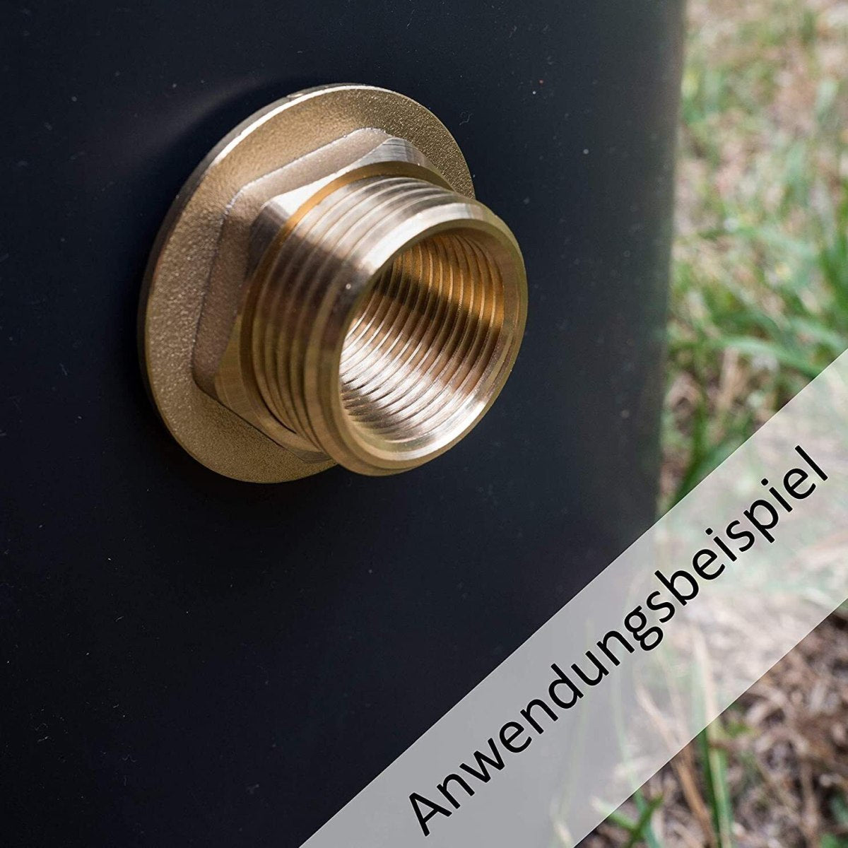 Tank feedthrough threaded fitting made of brass