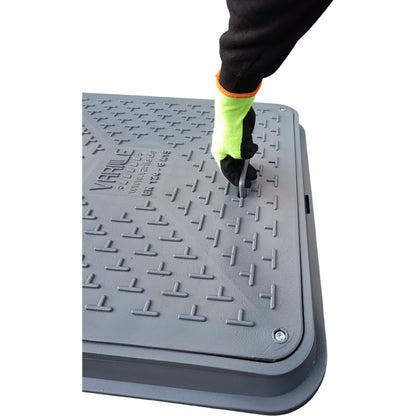 72cm Schachtabdeckung - DN600 eckig A15 belastbar bis 1,5t